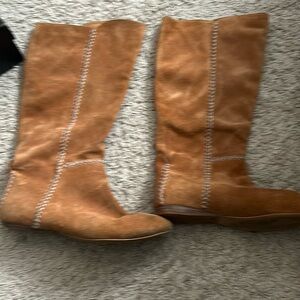 Bob Mackie boots sued calf boots